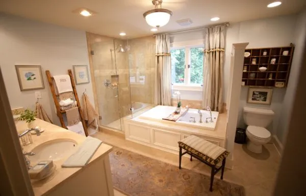 Лестница из тикового дерева для хранения полотенец в ванной