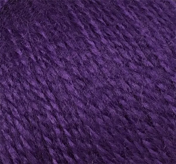 Пряжа фиолетовая шерстяная