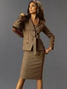 Деловой женский коричневый пиджак