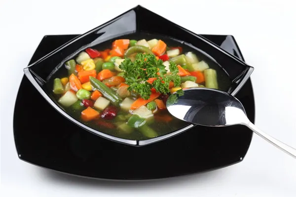 Необычная тарелка с супом.