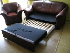 демонтаж механизма раскладывания дивана с выкатным механизмом