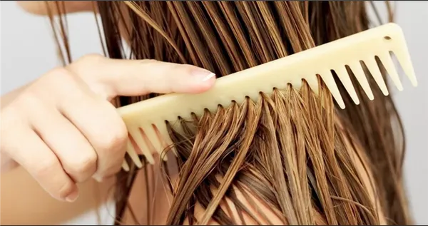 Советы, как ухаживать за вьющимися волосами в домашних условиях